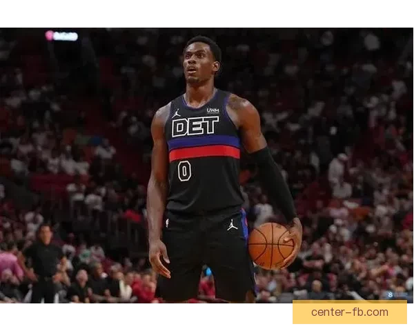 活塞主帅：杜伦进攻端进步惊人 成为球队进攻轴心的核心力量